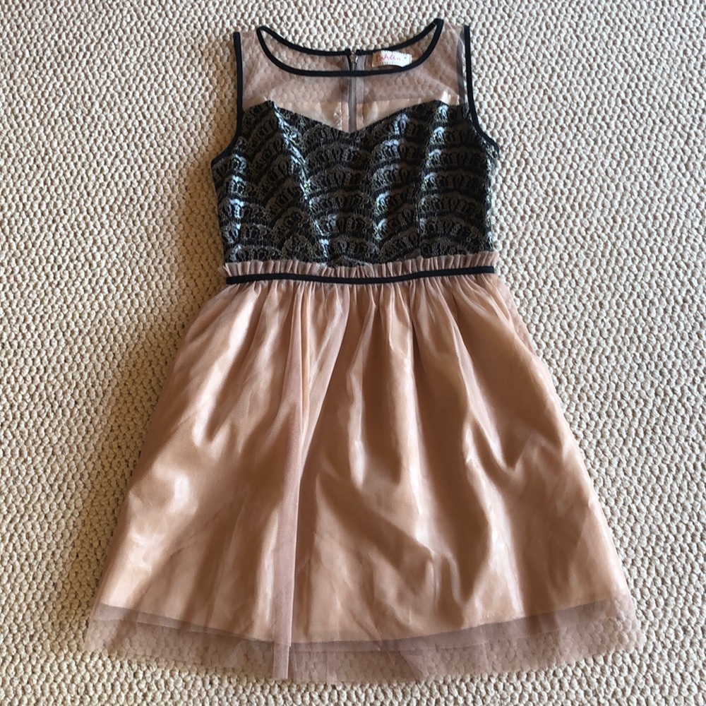 Dahlia above the knee dress
